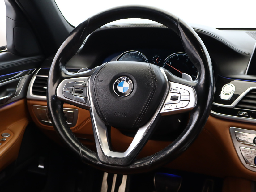 BMW 7, 2019
