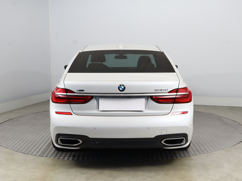 BMW 7, 2019