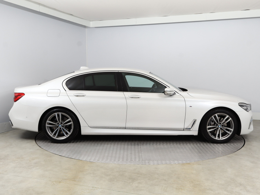 BMW 7, 2019