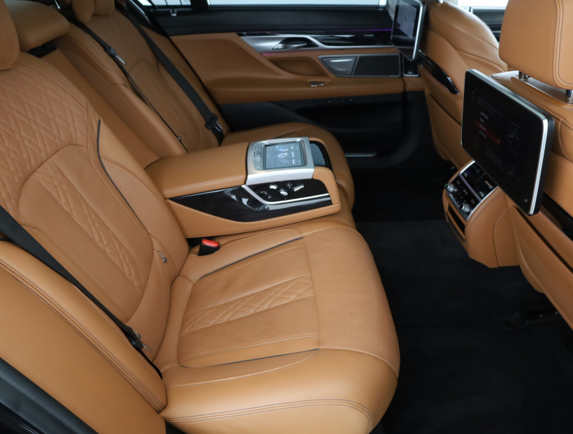 BMW 7, 2019