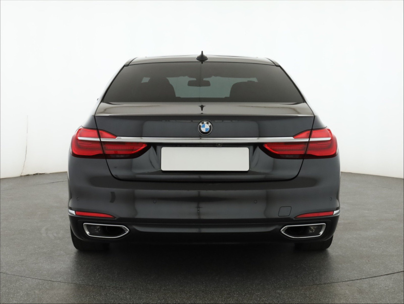 BMW 7, 2019