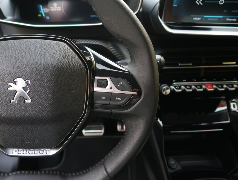 Peugeot e-2008, 2022