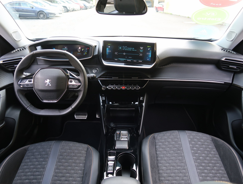 Peugeot e-2008, 2022