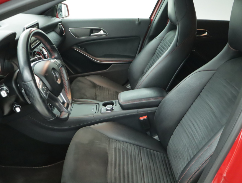 Mercedes-Benz A, 2012