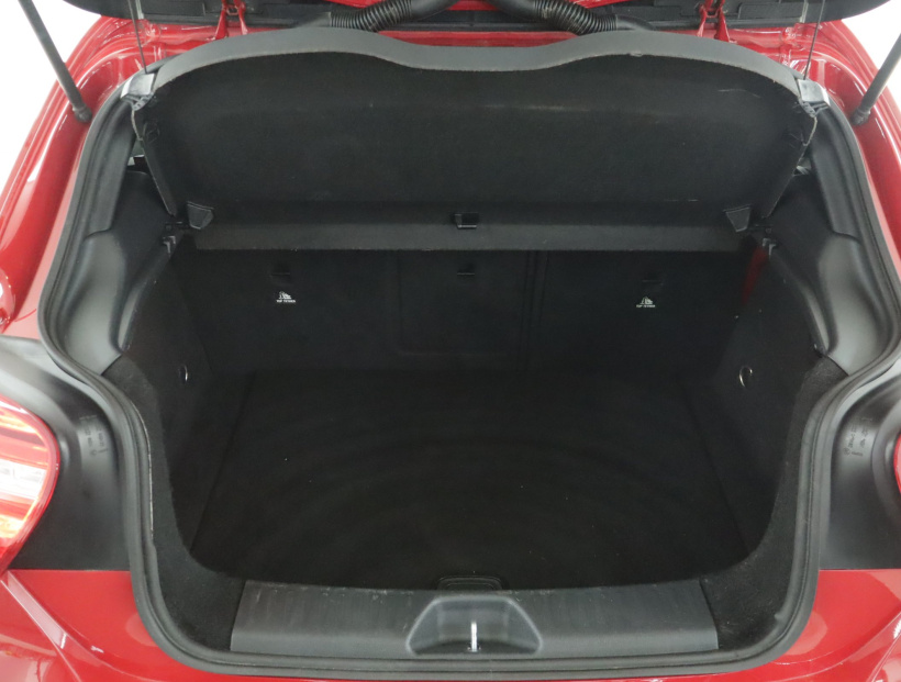 Mercedes-Benz A, 2012
