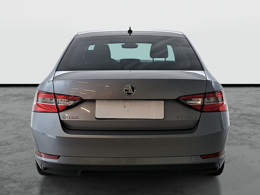 Škoda Superb, 2015