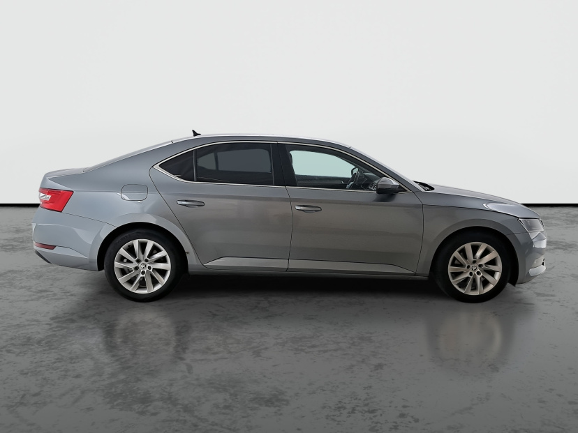 Škoda Superb, 2015