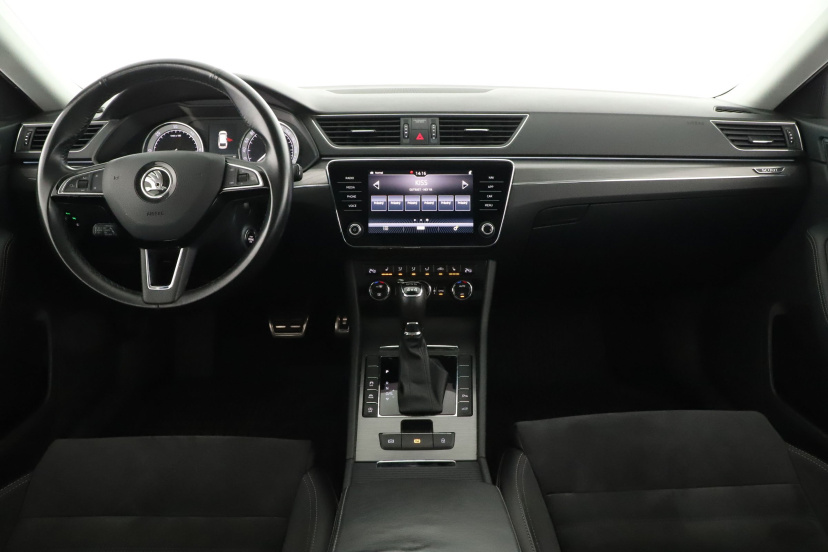 Škoda Superb, 2020