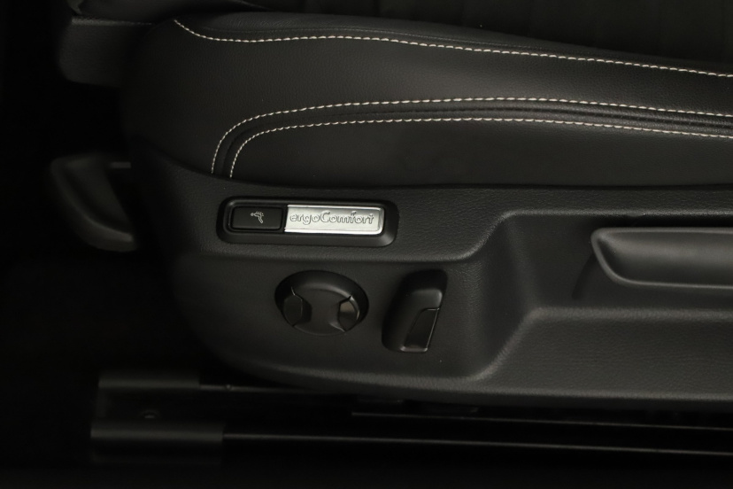 Volkswagen Passat, 2021