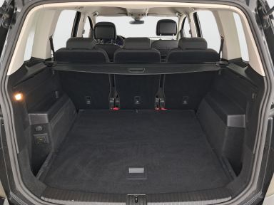Volkswagen Touran - 2023