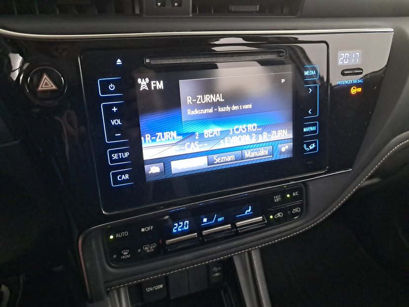 Toyota Auris, 2016