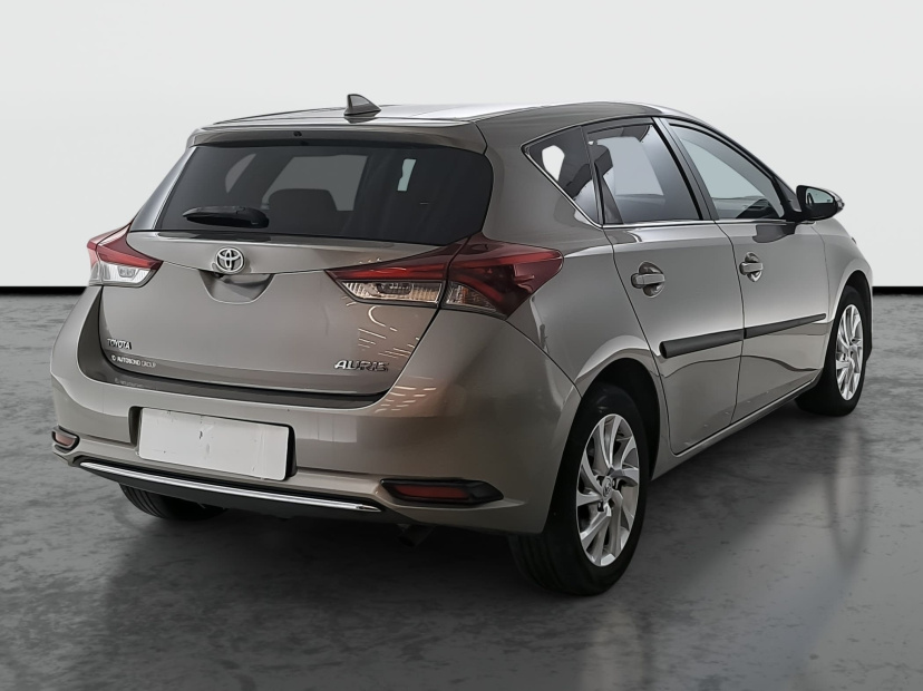 Toyota Auris, 2016