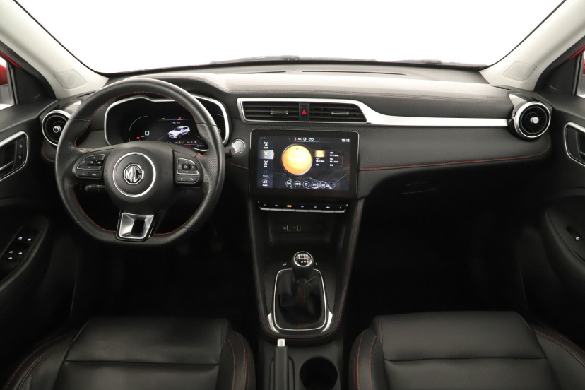 MG ZS SUV, 2023