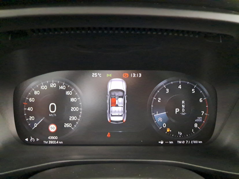 Volvo XC40, 2023