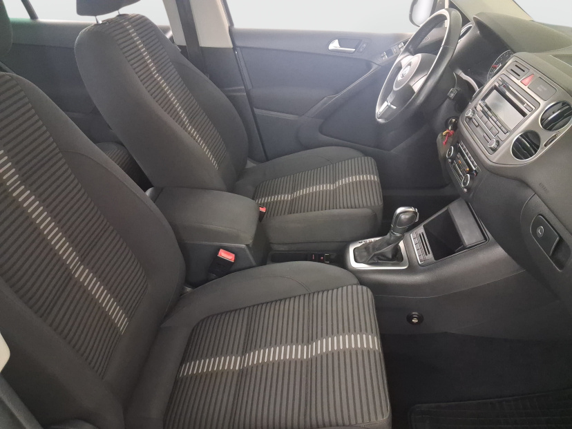 Volkswagen Tiguan, 2011