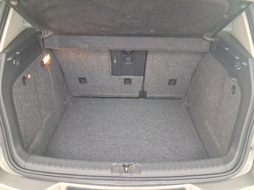 Volkswagen Tiguan, 2011