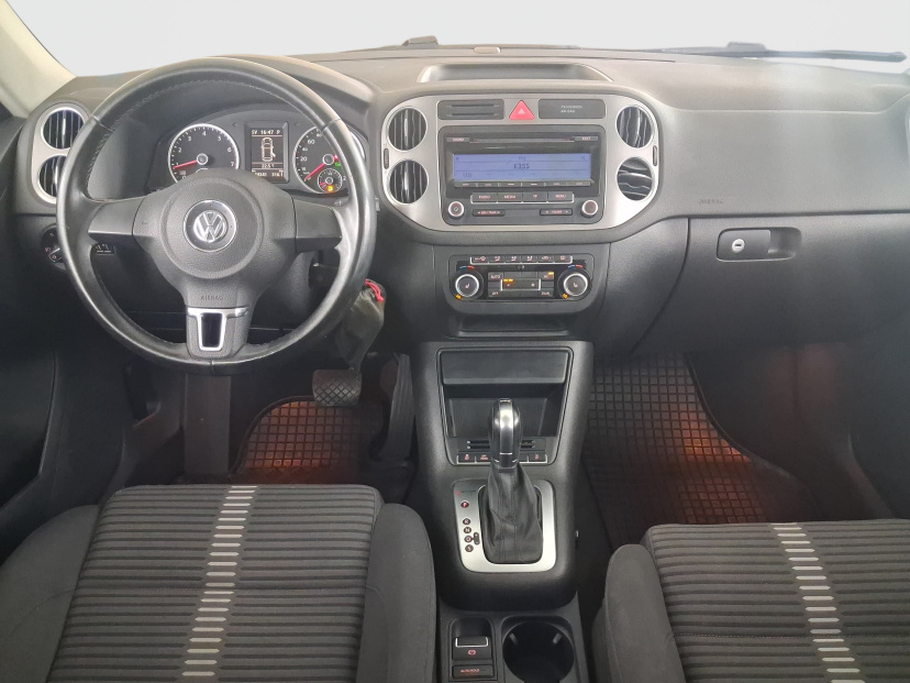 Volkswagen Tiguan, 2011