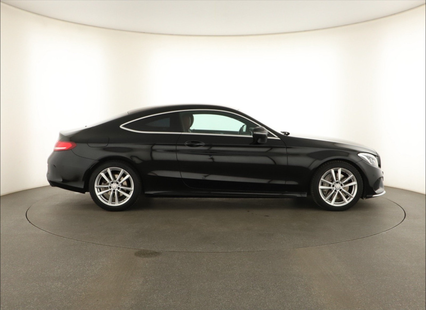 Mercedes-Benz C, 2016