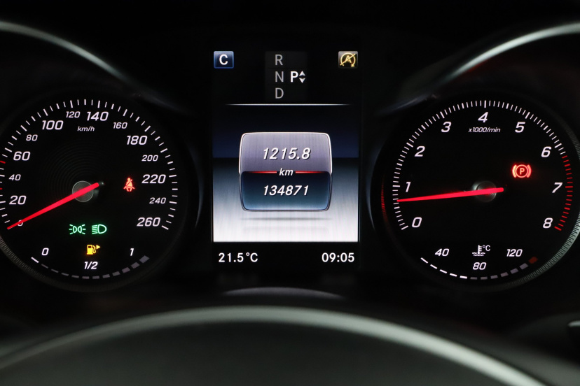Mercedes-Benz C, 2015
