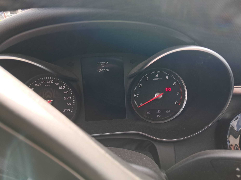 Mercedes-Benz C, 2015