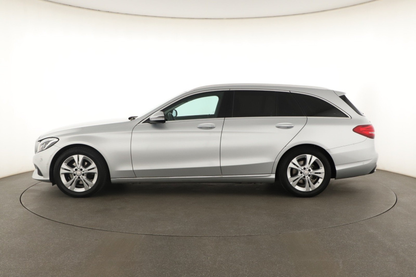 Mercedes-Benz C, 2015