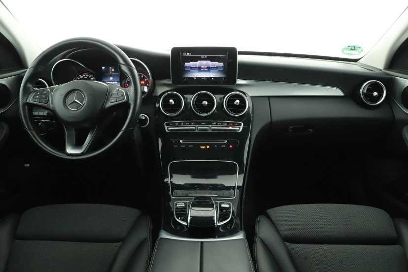 Mercedes-Benz C, 2015