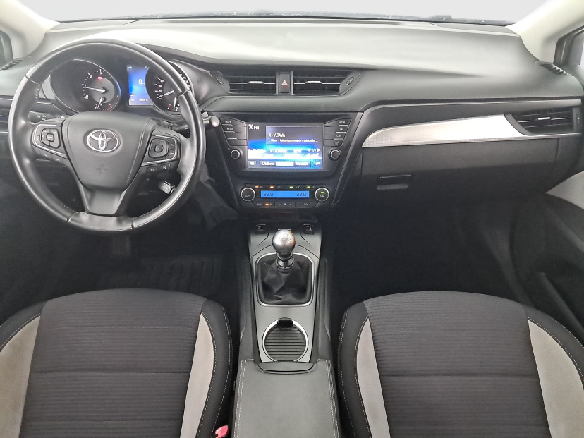 Toyota Avensis, 2016