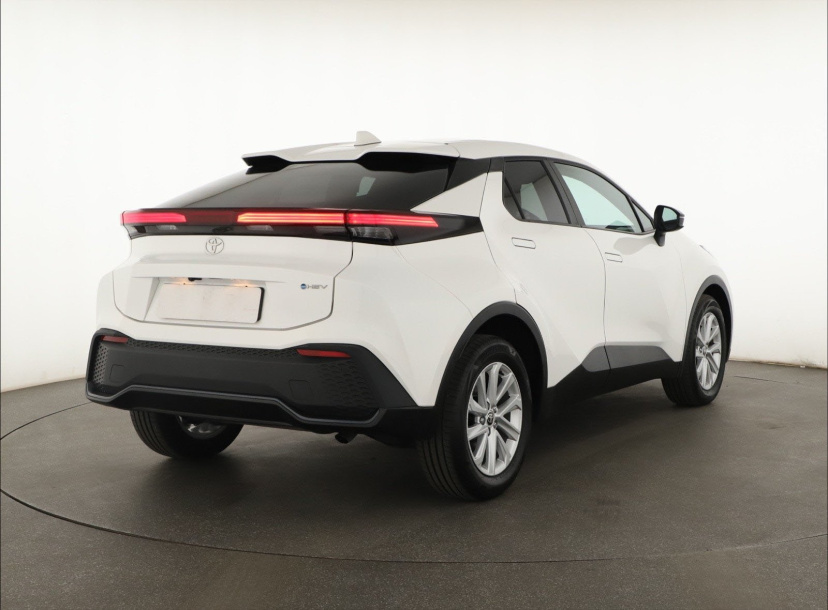 Toyota C-HR, 2025