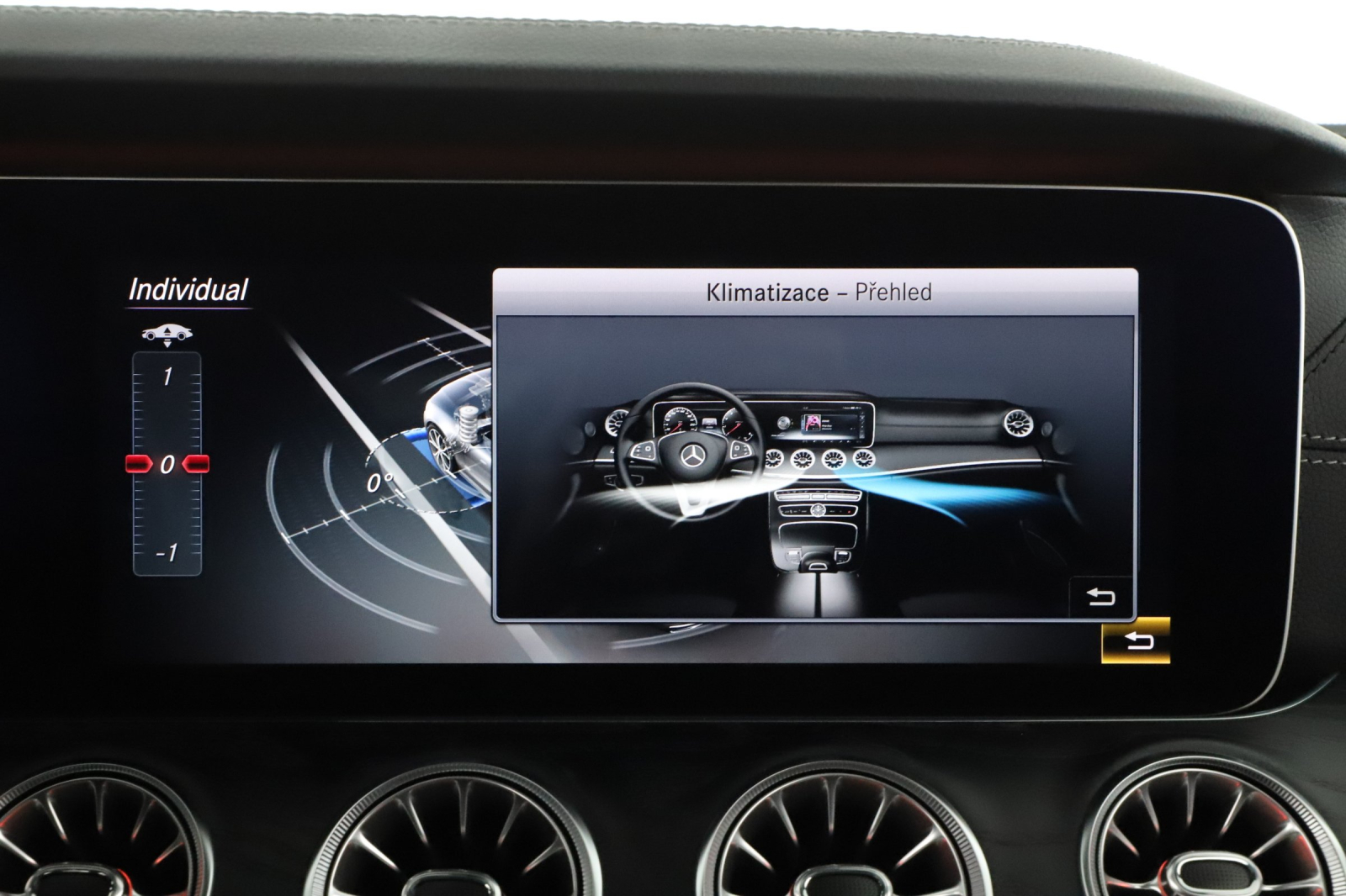 Mercedes-Benz E - 2019