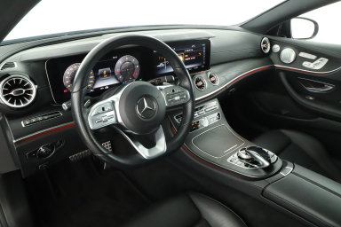 Mercedes-Benz E - 2019