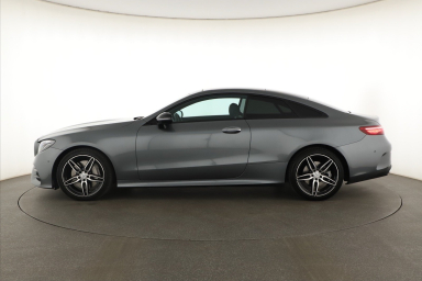 Mercedes-Benz E - 2019