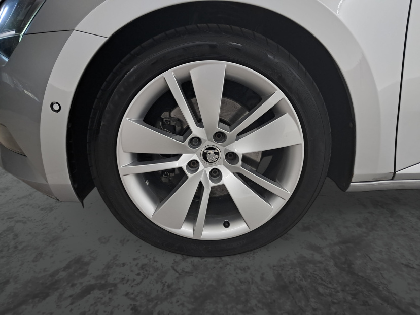 Škoda Superb, 2016