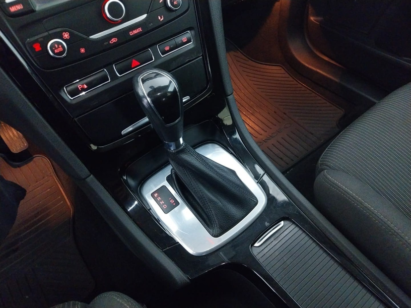 Ford Mondeo, 2010