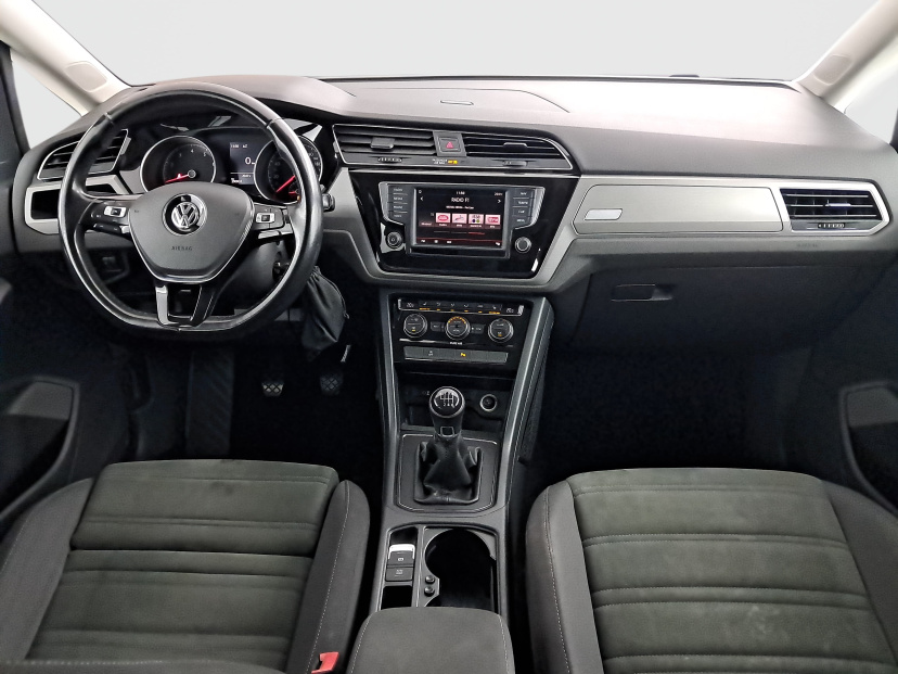 Volkswagen Touran, 2016