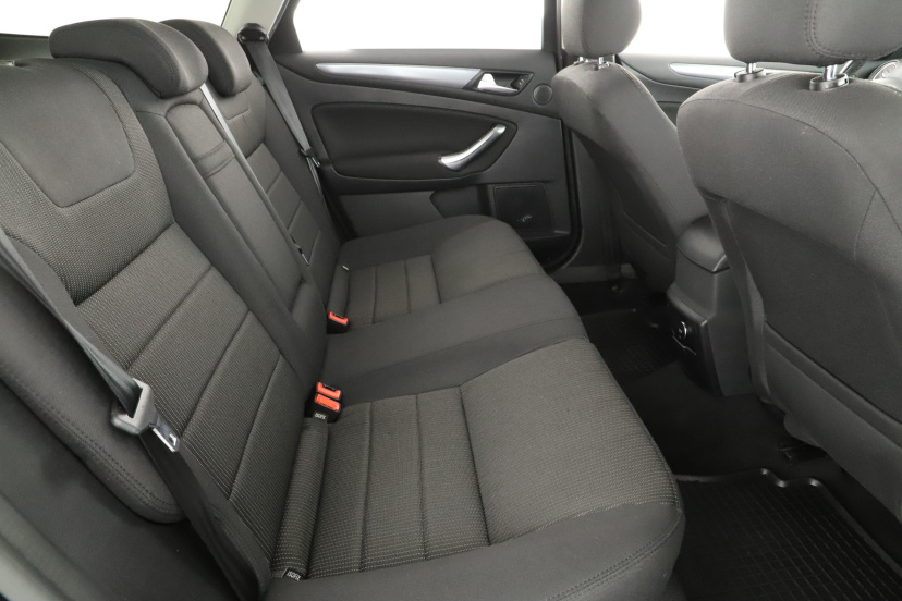 Ford Mondeo, 2014