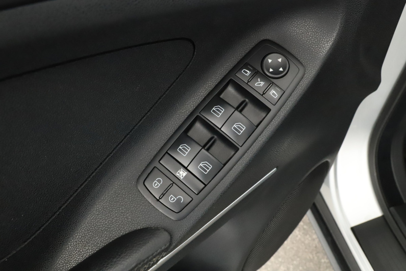 Mercedes-Benz ML, 2005