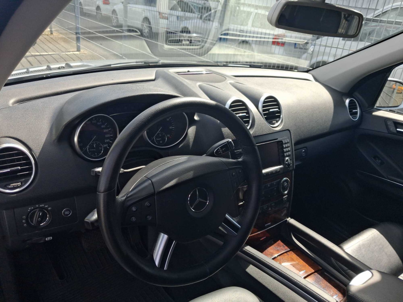 Mercedes-Benz ML, 2005