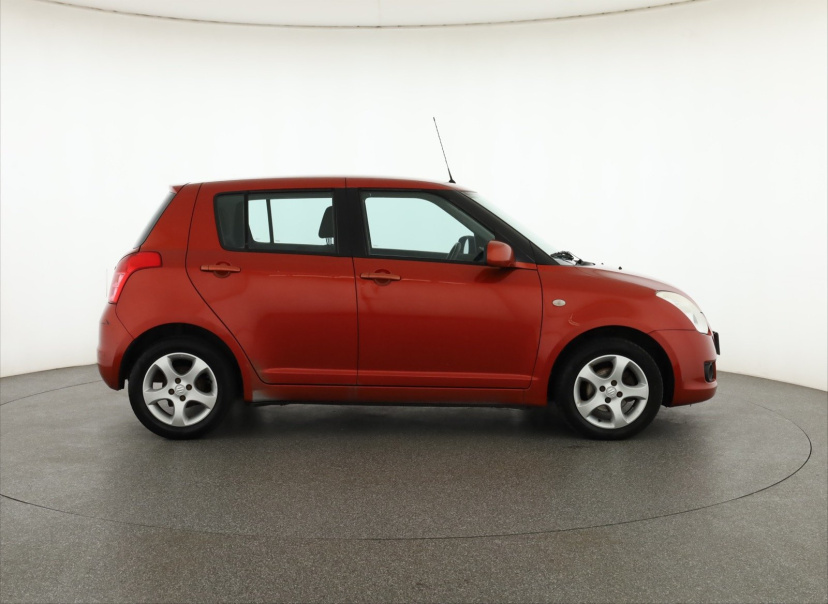Suzuki Swift, 2010