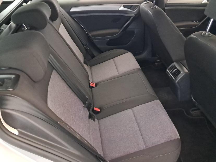 Volkswagen Golf, 2015