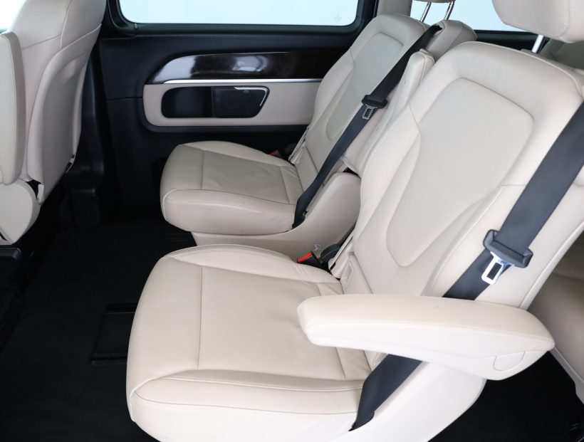 Mercedes-Benz V, 2015