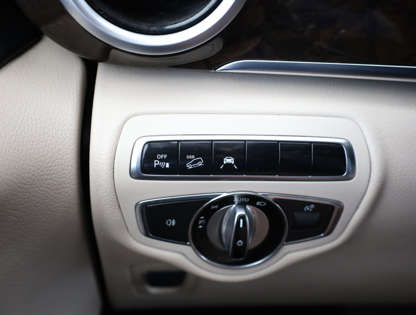 Mercedes-Benz V, 2015