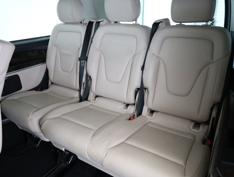 Mercedes-Benz V, 2015