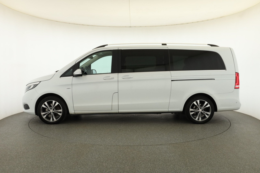 Mercedes-Benz V, 2015