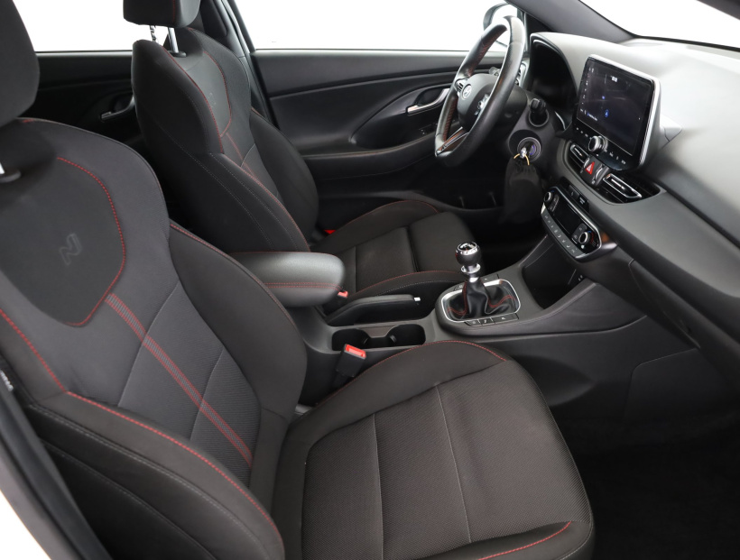 Hyundai i30, 2022