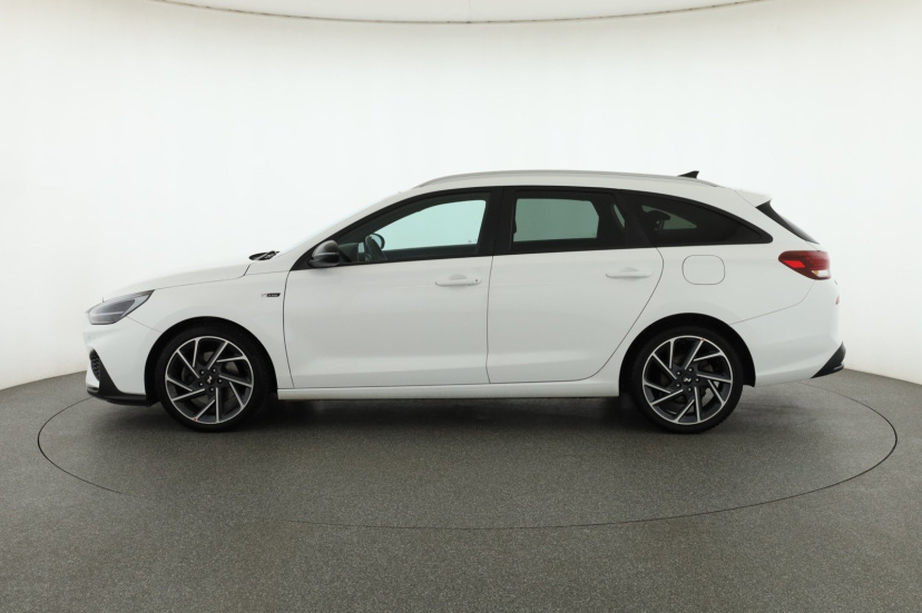 Hyundai i30, 2022