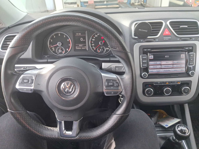 Volkswagen Scirocco, 2011