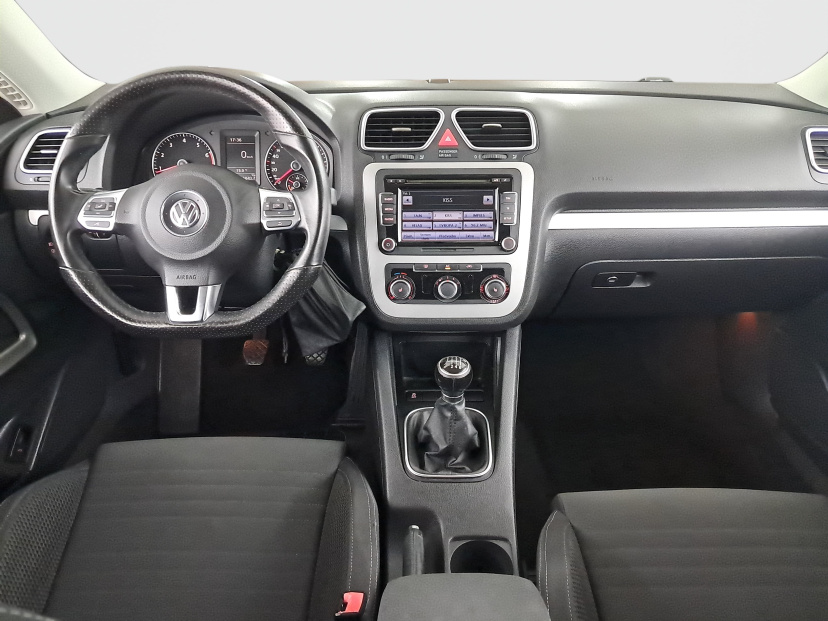 Volkswagen Scirocco, 2011