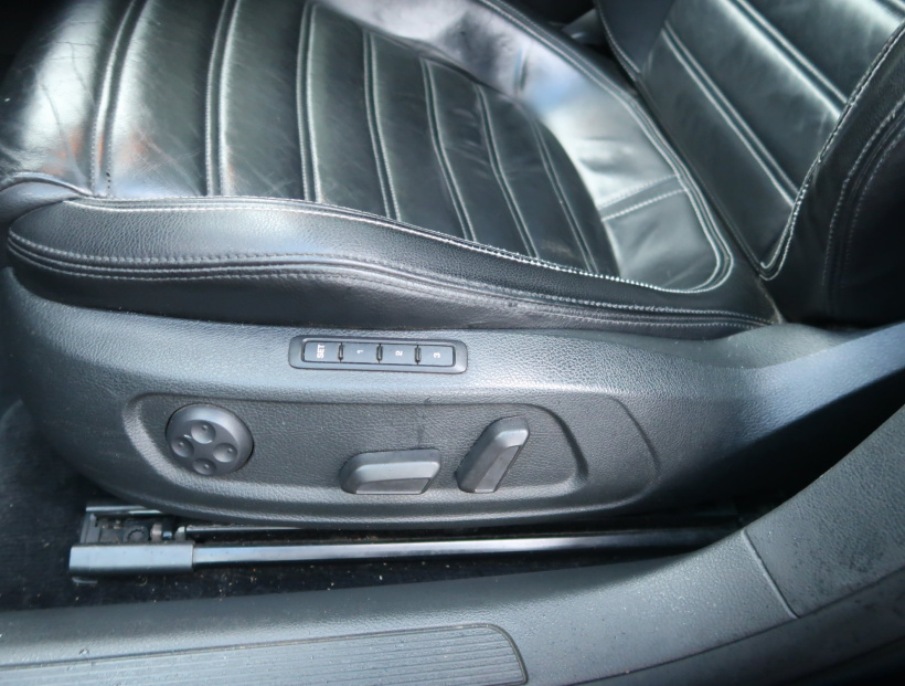 Volkswagen Passat CC, 2008