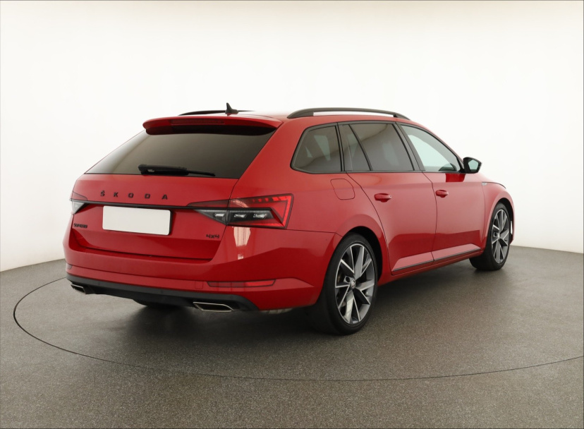 Škoda Superb, 2021