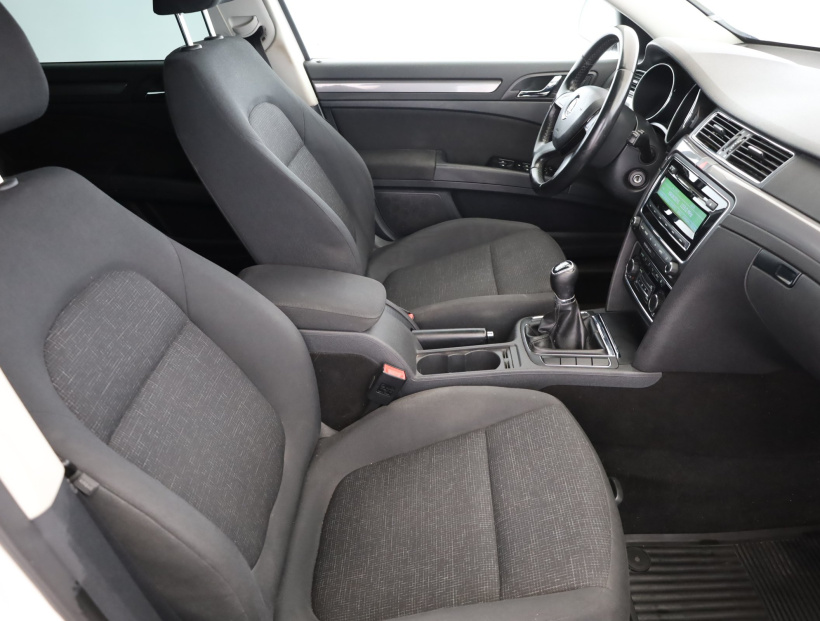 Škoda Superb, 2015